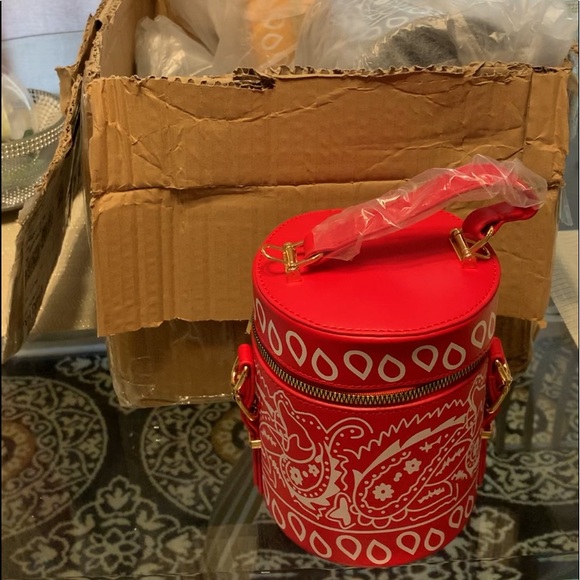 Purses - Picture 2 of 3